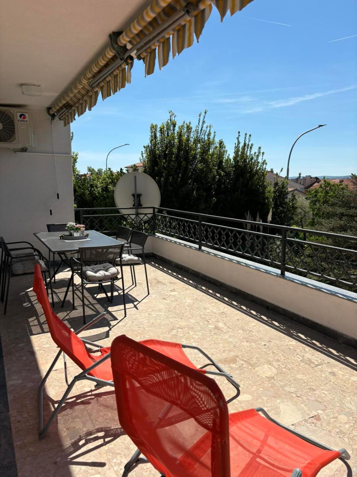 Helen Apartments تْسْغيكفانِتْسا المظهر الخارجي الصورة